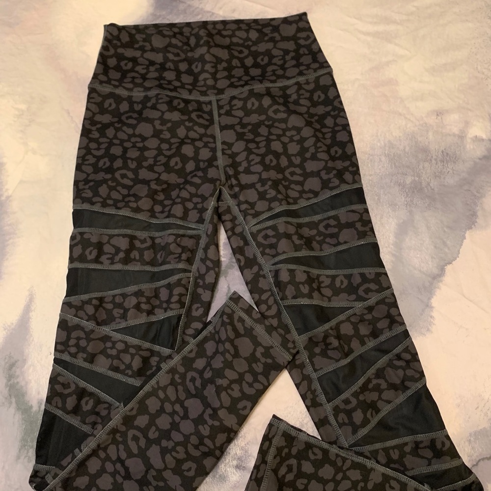 Til You Collapse animal print leggings